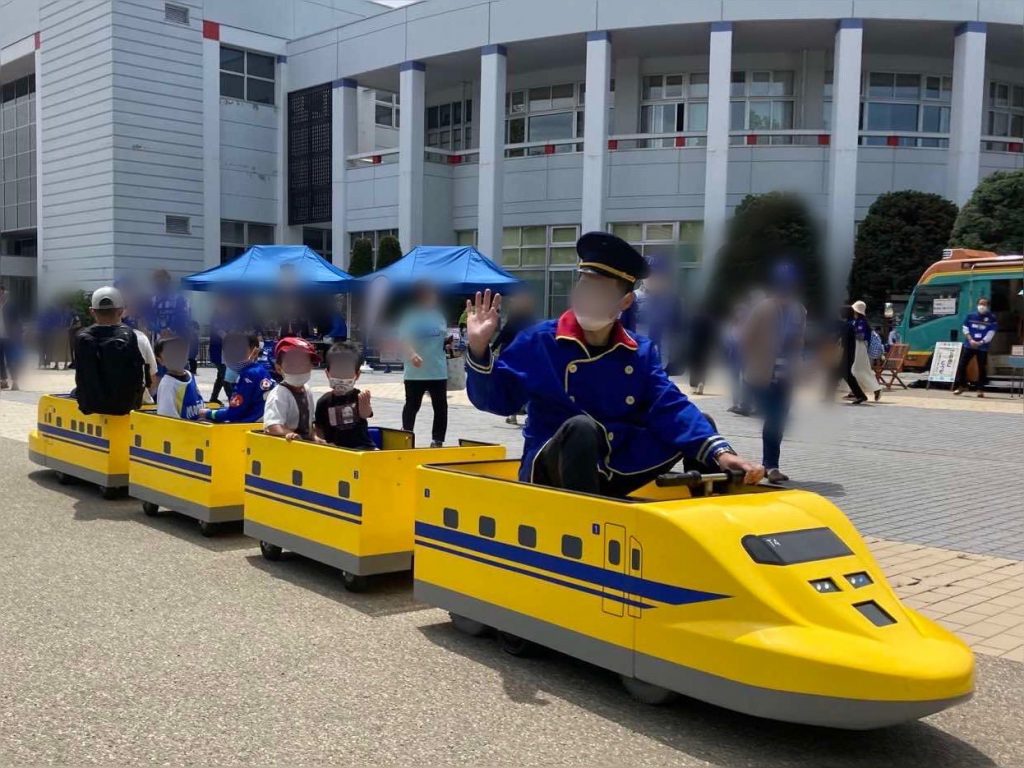 ドクターイエローロードトレインに乗ろう!